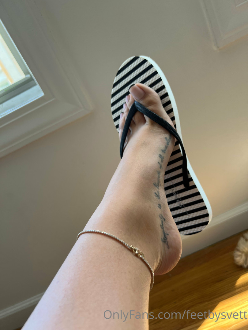 Photo by feetbysvett published on October 16,2023 09:20:51 - BestThots