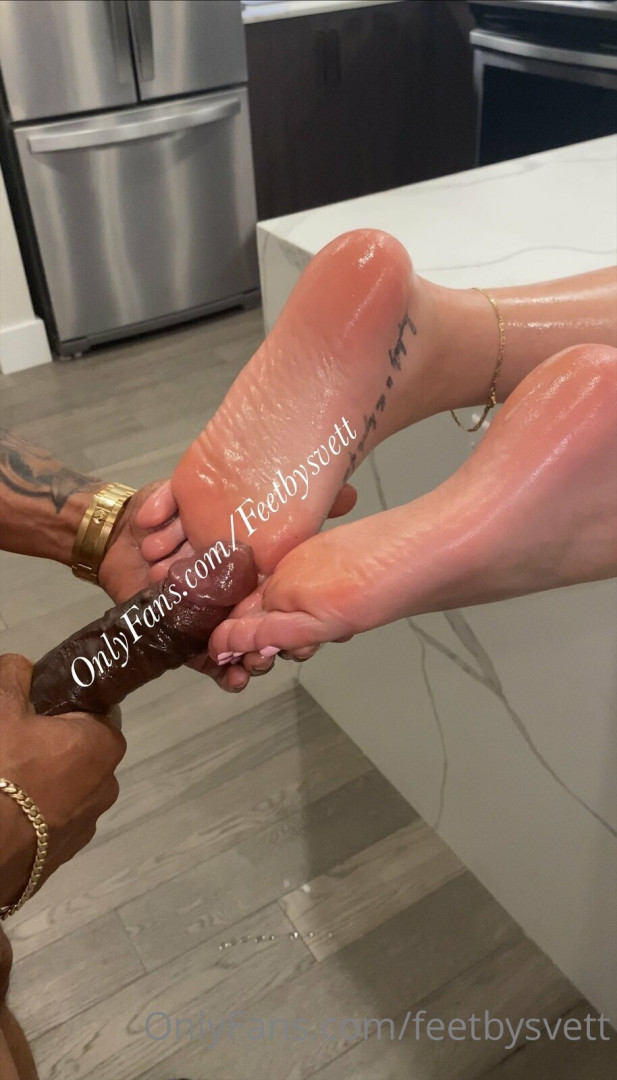 Photo by feetbysvett published on October 16,2023 09:38:05 - BestThots