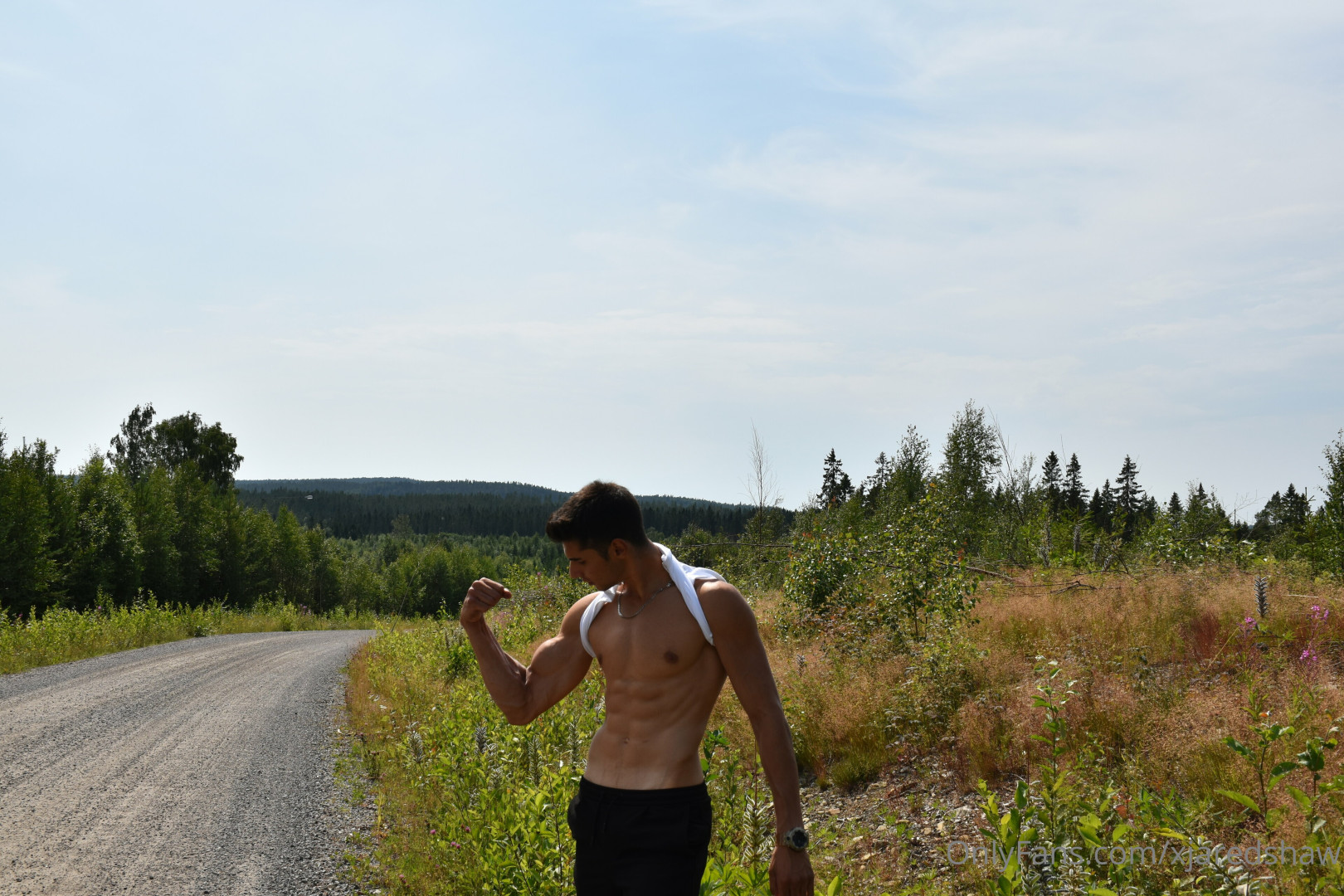 Photo by xjaredshaw published on May 15,2023 23:04:24 - BestThots