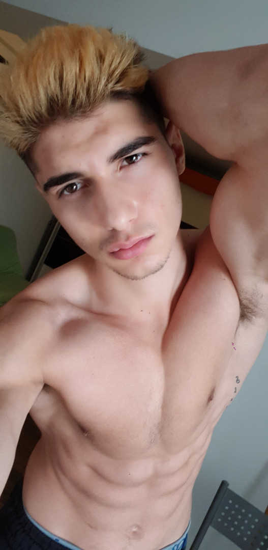 Photo by xjaredshaw published on May 15,2023 23:04:59 - BestThots