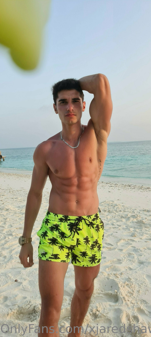 Photo by xjaredshaw published on May 15,2023 23:05:01 - BestThots