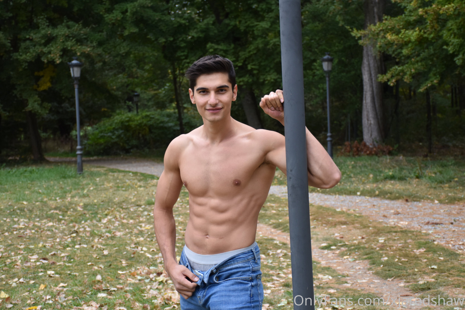 Photo by xjaredshaw published on May 15,2023 23:05:08 - BestThots