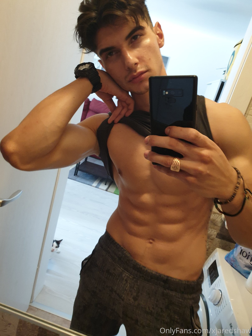 Photo by xjaredshaw published on May 15,2023 23:05:47 - BestThots