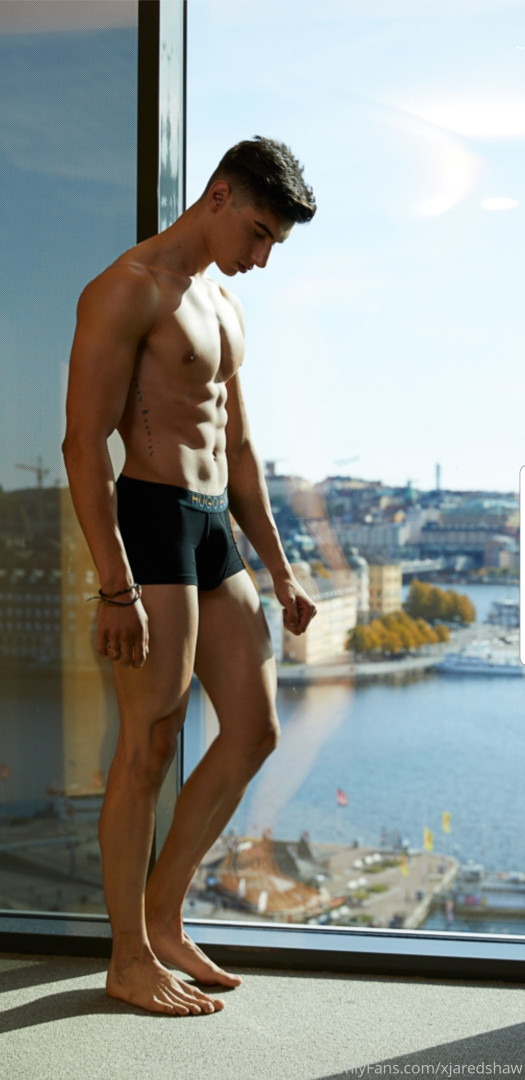 Photo by xjaredshaw published on May 15,2023 23:06:32 - BestThots