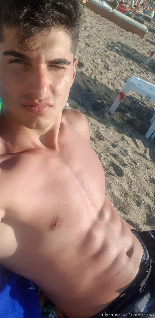 Photo by xjaredshaw published on May 15,2023 23:08:11 - BestThots