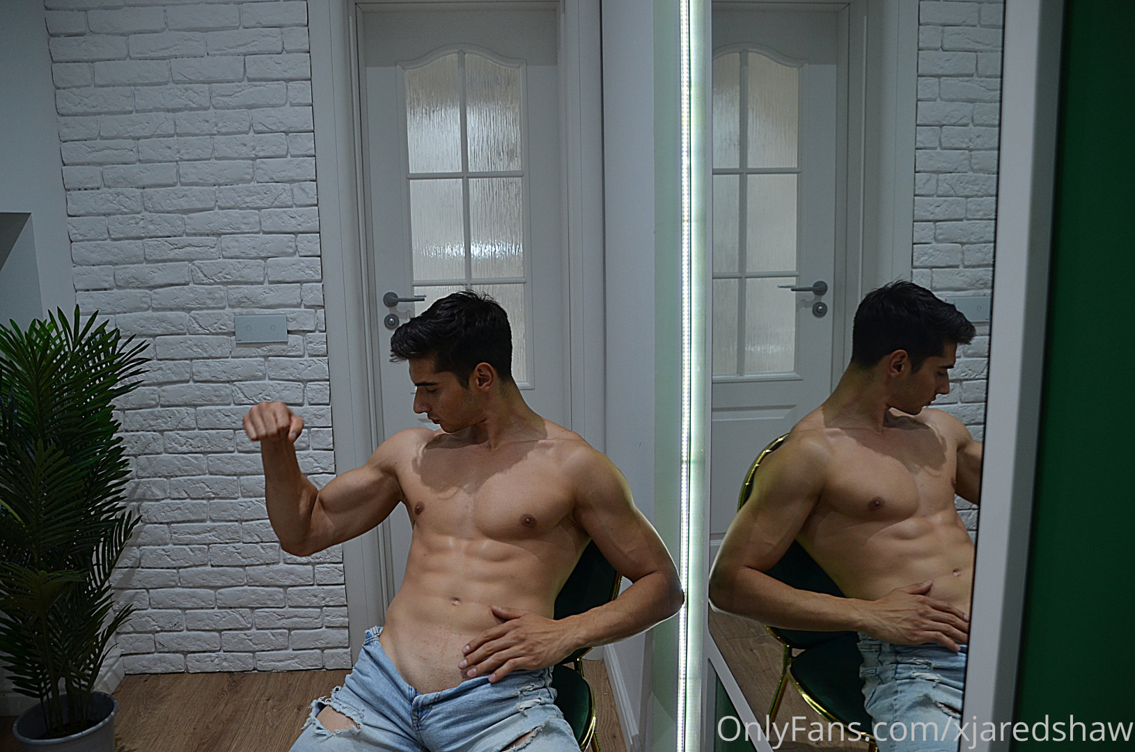 Photo by xjaredshaw published on May 15,2023 23:08:44 - BestThots