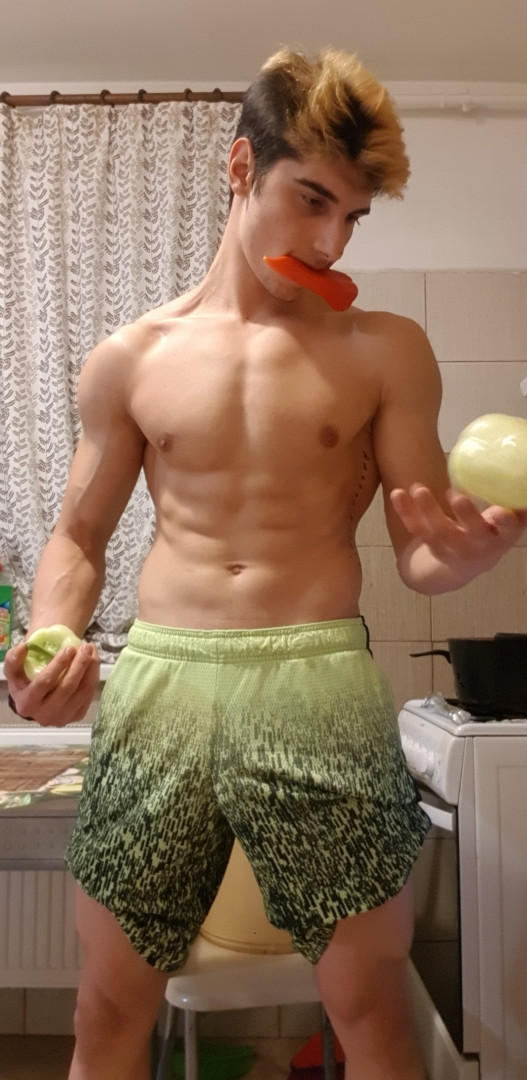 Photo by xjaredshaw published on May 15,2023 23:08:52 - BestThots