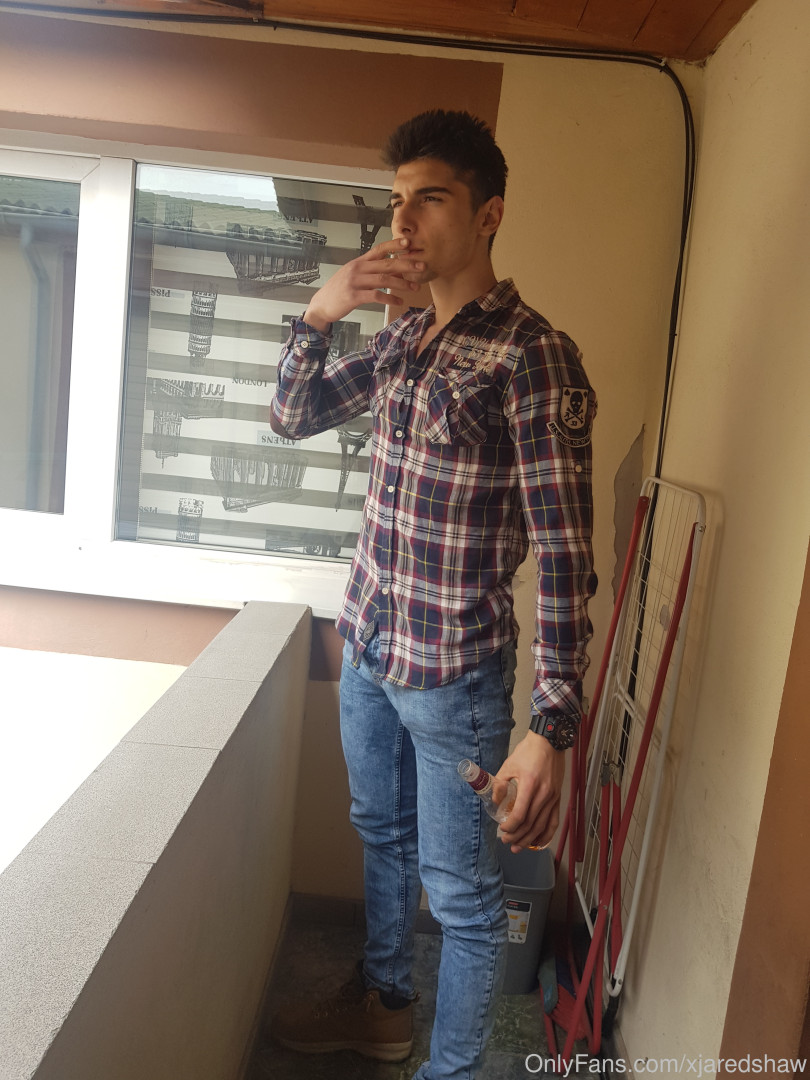 Photo by xjaredshaw published on May 15,2023 23:09:20 - BestThots