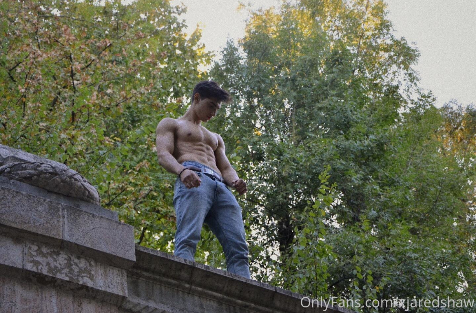 Photo by xjaredshaw published on May 15,2023 23:09:46 - BestThots