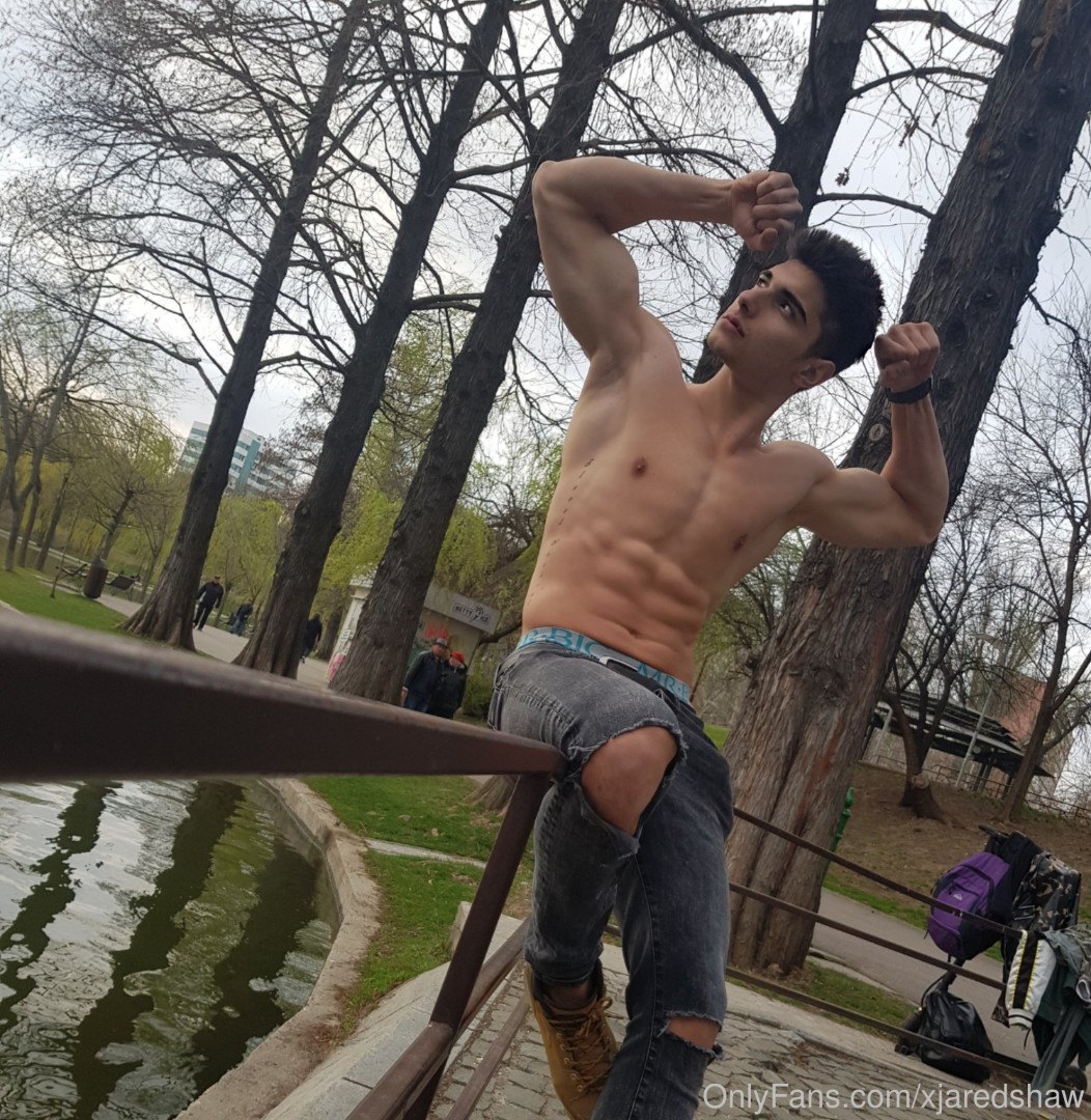 Photo by xjaredshaw published on May 15,2023 23:10:06 - BestThots