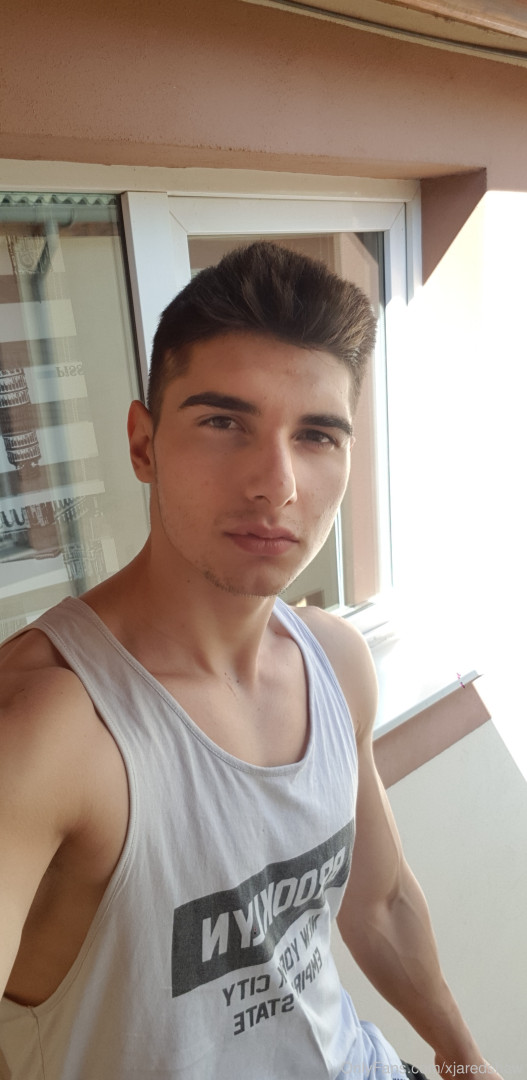 Photo by xjaredshaw published on May 15,2023 23:10:07 - BestThots