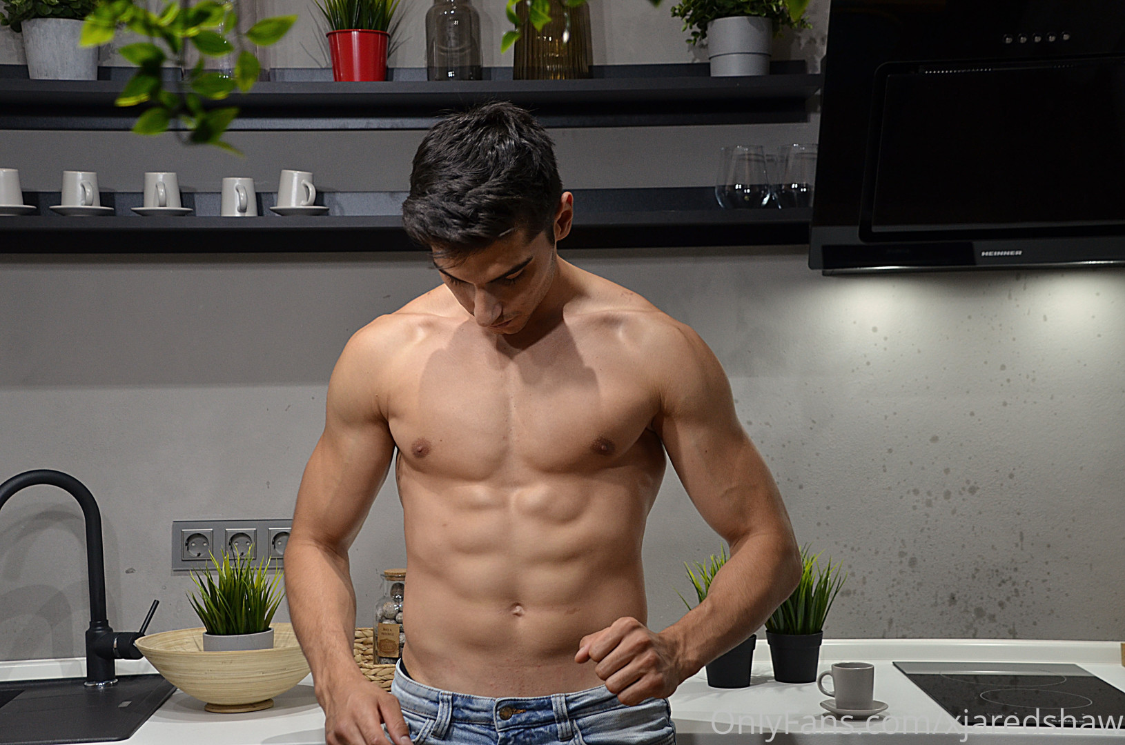 Photo by xjaredshaw published on May 15,2023 23:10:55 - BestThots