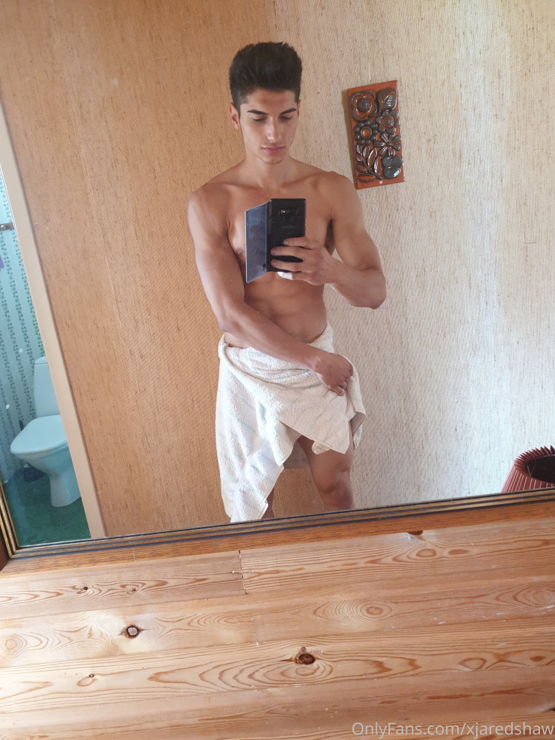 Photo by xjaredshaw published on May 15,2023 23:11:30 - BestThots