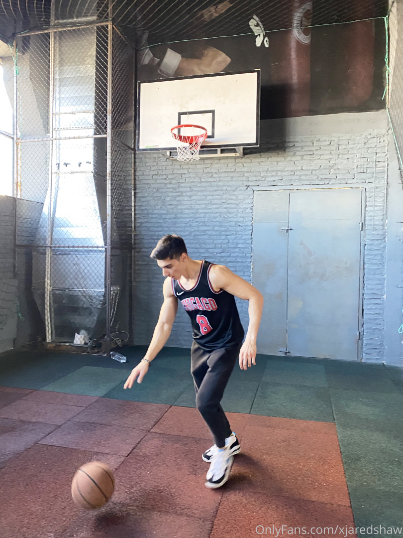 Photo by xjaredshaw published on May 15,2023 23:11:44 - BestThots