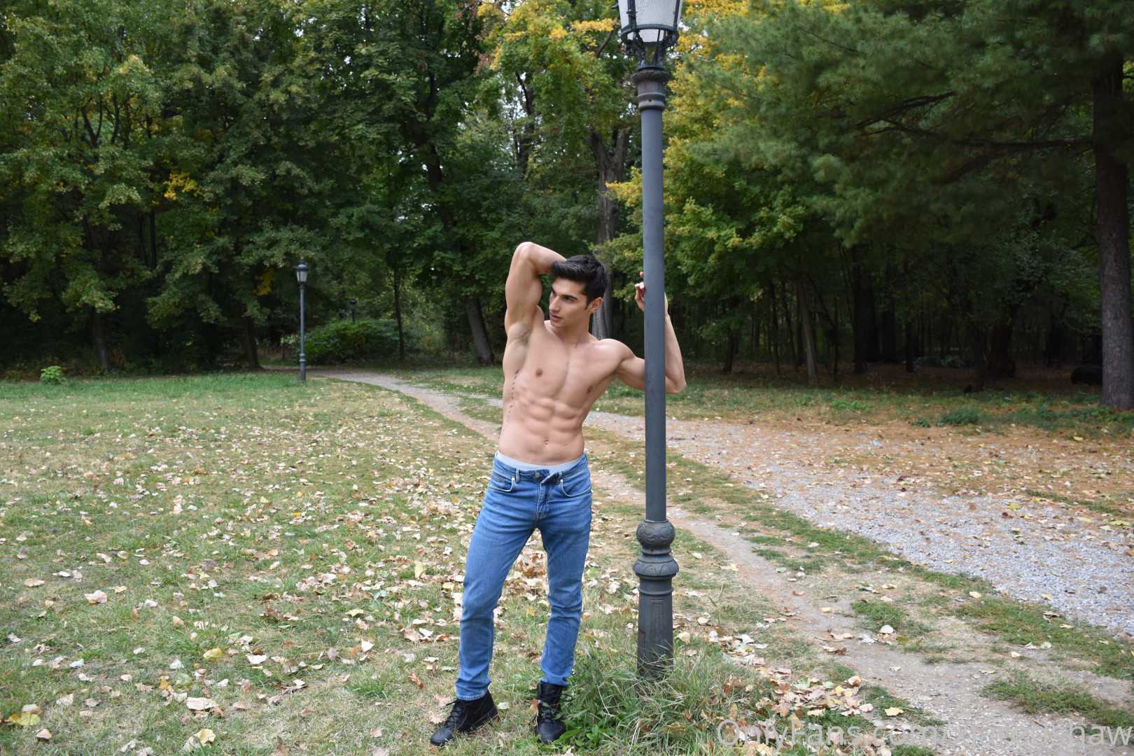 Photo by xjaredshaw published on May 15,2023 23:11:59 - BestThots