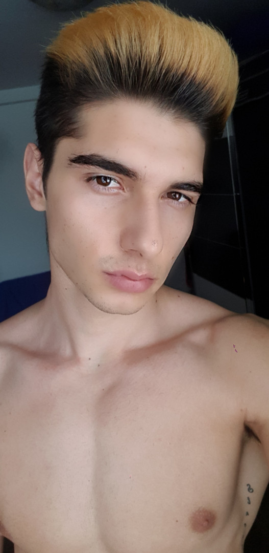 Photo by xjaredshaw published on May 15,2023 23:12:36 - BestThots