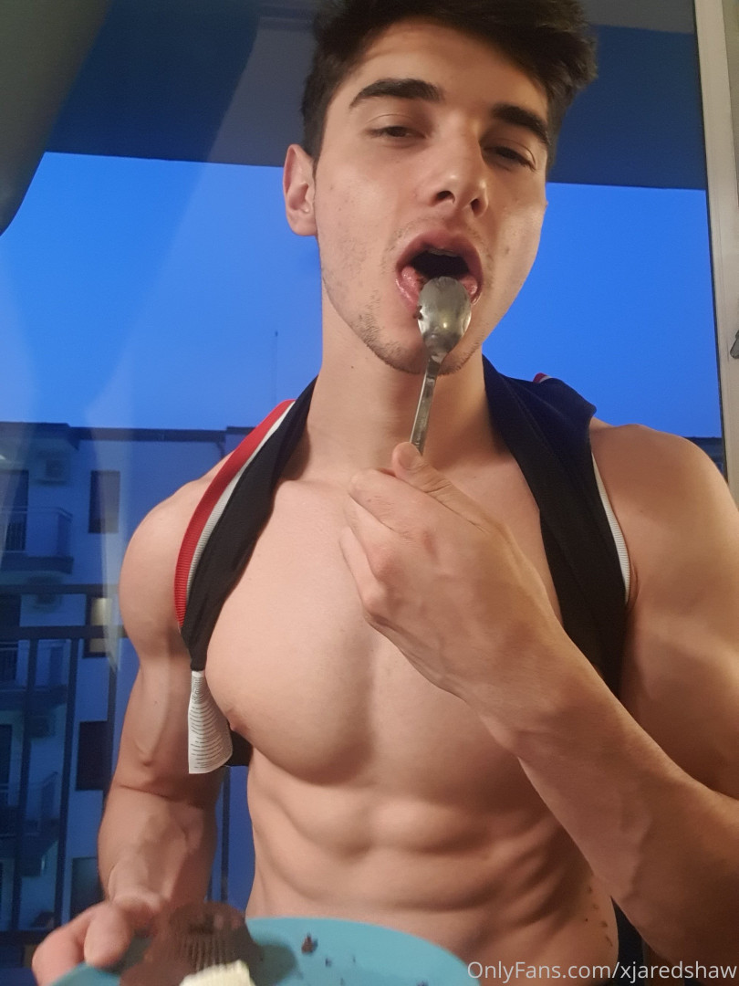 Photo by xjaredshaw published on May 15,2023 23:13:31 - BestThots