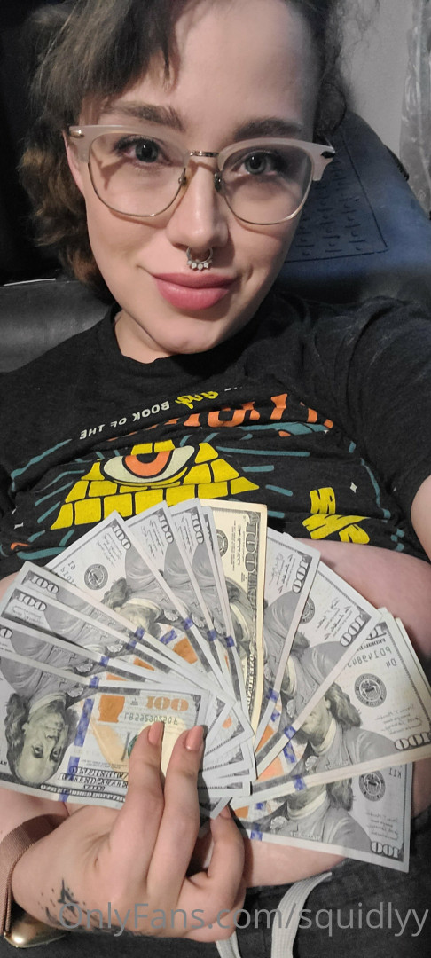 Photo by thequeenhasarrived published on May 16,2023 21:36:25 - BestThots