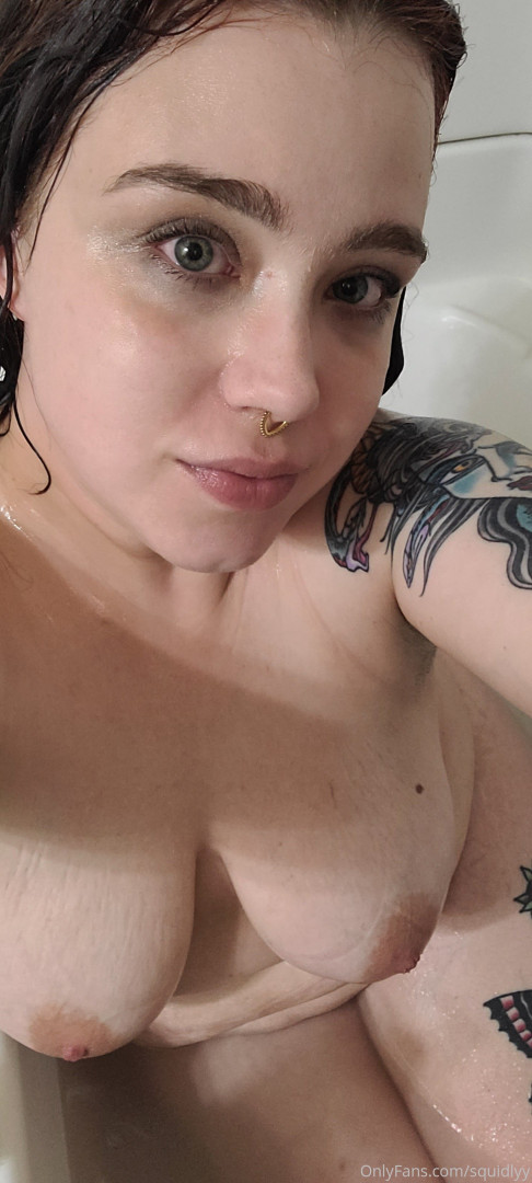 Photo by thequeenhasarrived published on May 16,2023 21:39:03 - BestThots