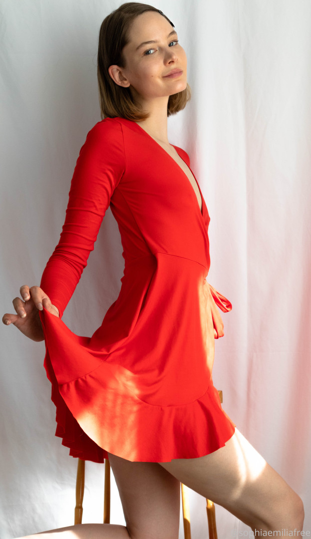 Photo by sophiaemiliafree published on May 17,2023 18:55:05 - BestThots