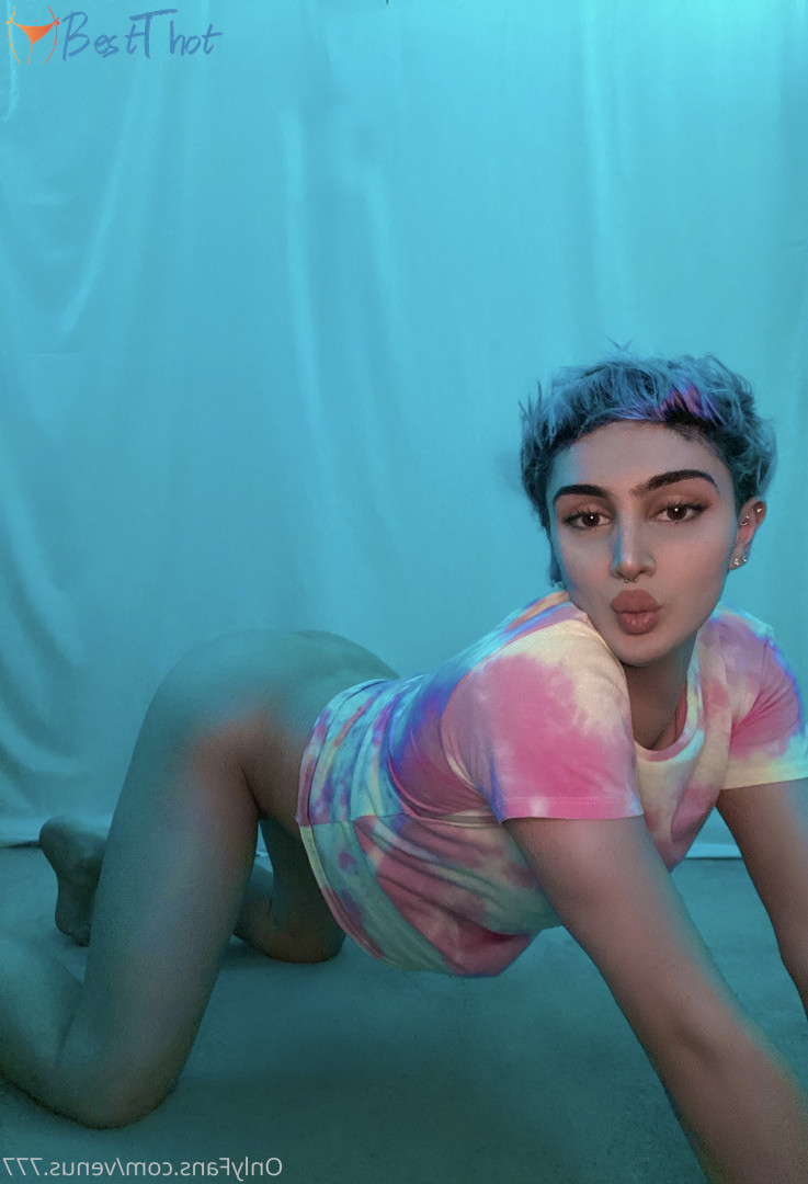 Photo by v7nus published on December 14,2024 21:06:05 - BestThots