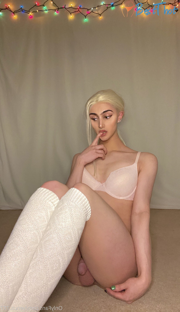 Photo by v7nus published on December 15,2024 06:03:35 - BestThots