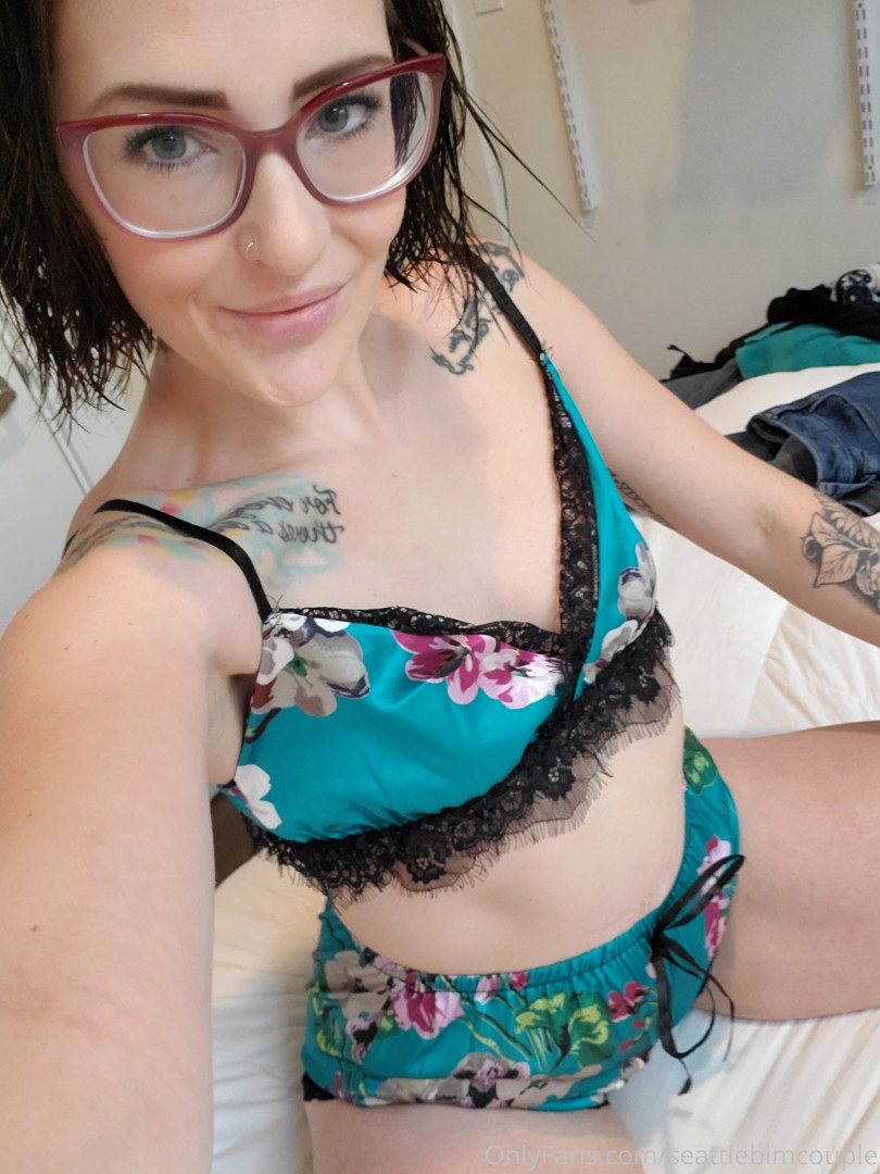 Photo by seattlebimcouple published on June 5,2023 11:41:29 - BestThots