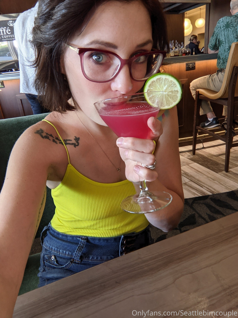 Photo by seattlebimcouple published on June 5,2023 11:42:53 - BestThots