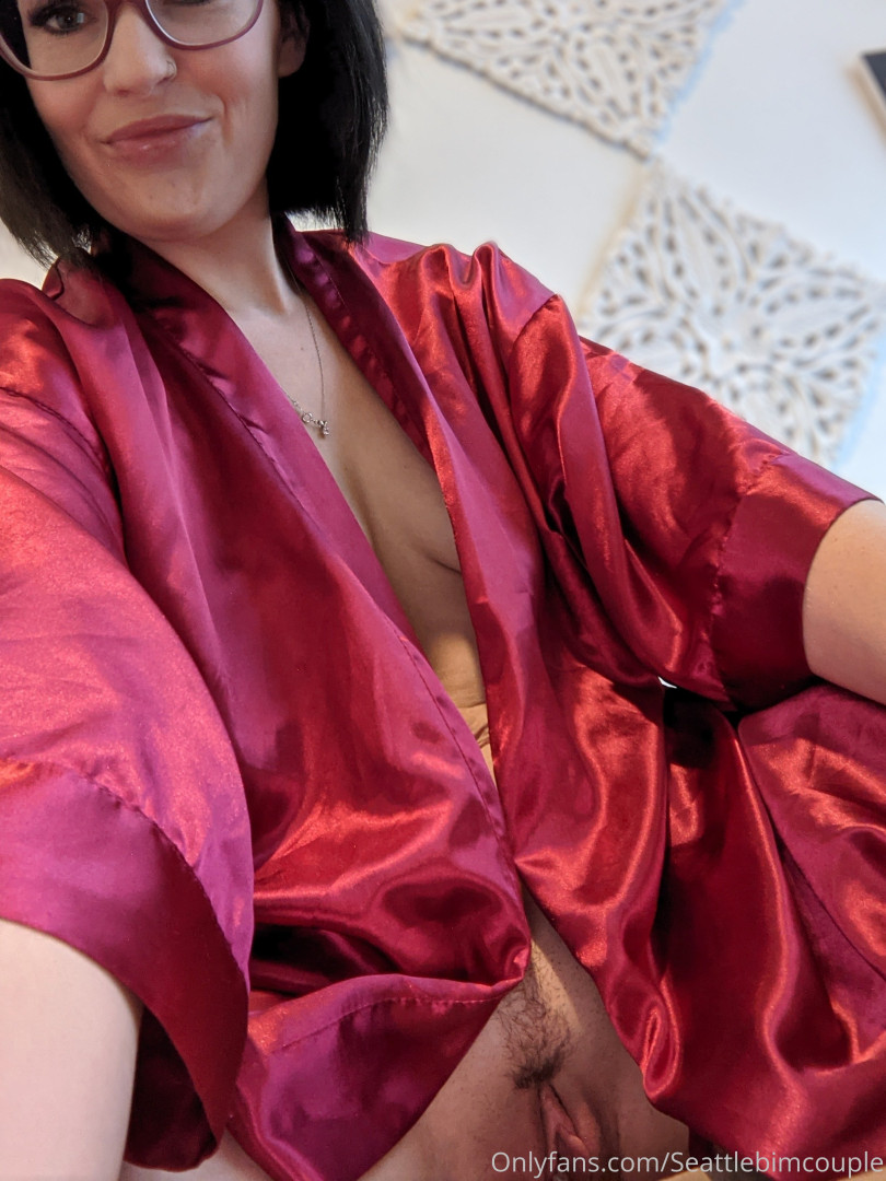 Photo by seattlebimcouple published on June 5,2023 11:43:50 - BestThots