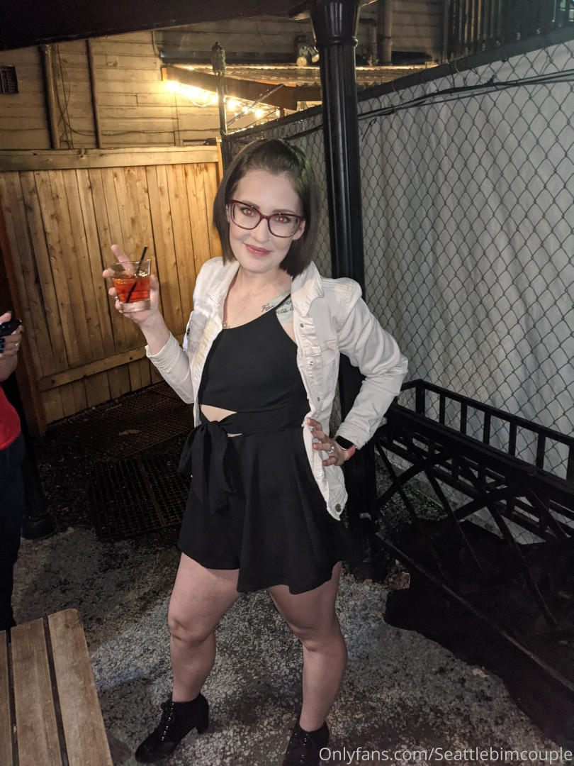 Photo by seattlebimcouple published on June 5,2023 11:55:28 - BestThots