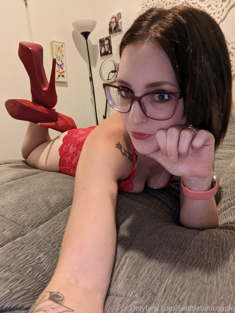 Photo by seattlebimcouple published on June 5,2023 11:55:34 - BestThots