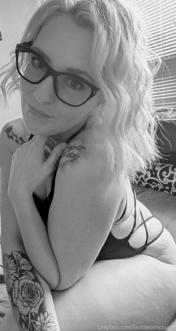 Photo by seattlebimcouple published on June 5,2023 11:58:32 - BestThots