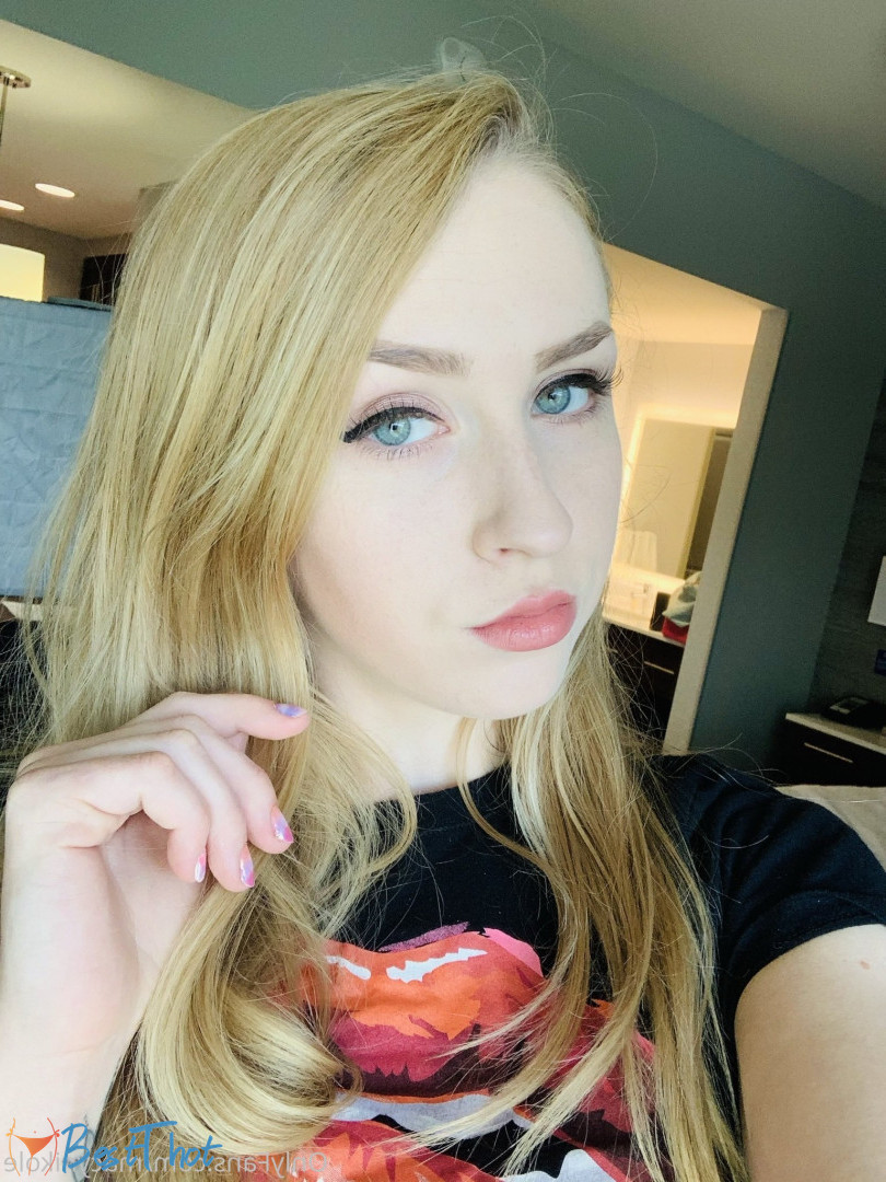 Photo by macynikole published on December 21,2024 18:11:51 - BestThots