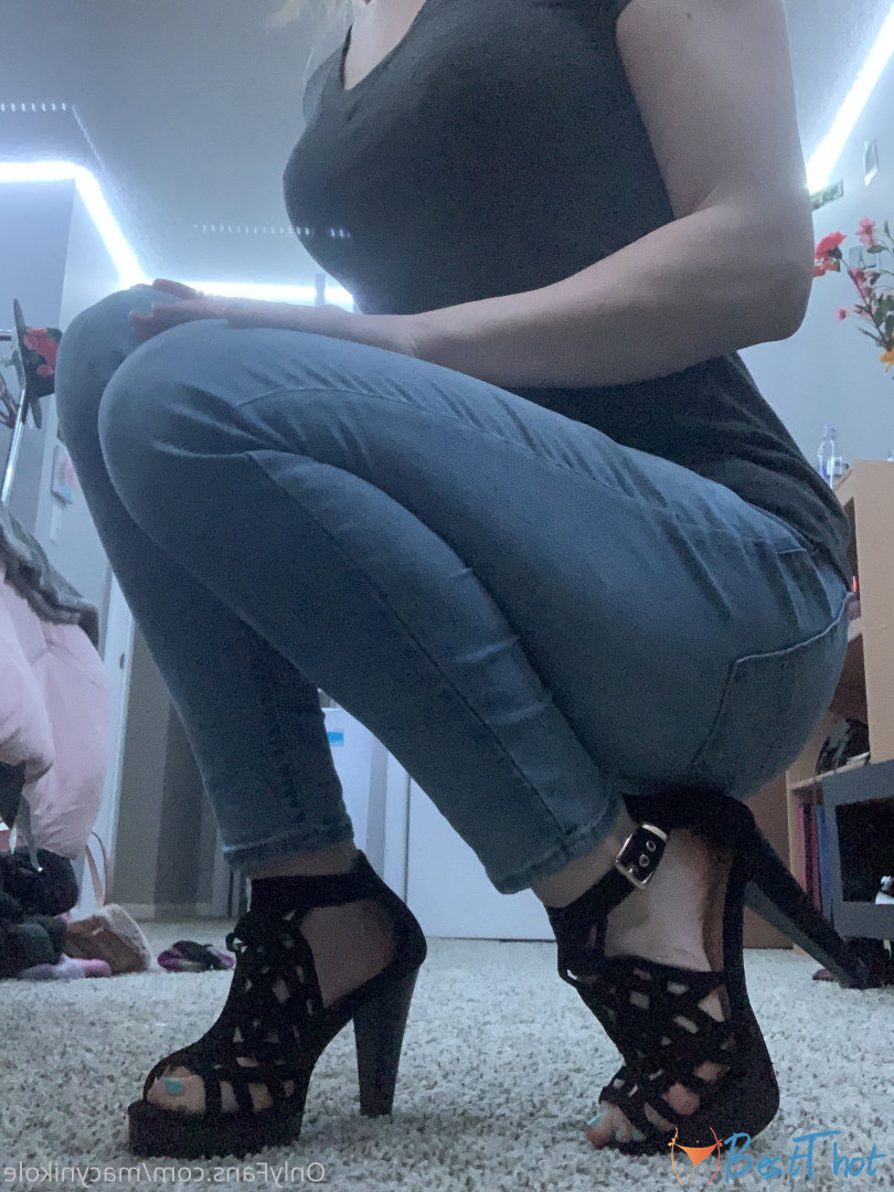 Photo by macynikole published on December 21,2024 20:09:30 - BestThots