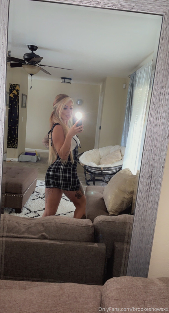 Photo by brookeshowsxx published on October 16,2023 21:24:40 - BestThots