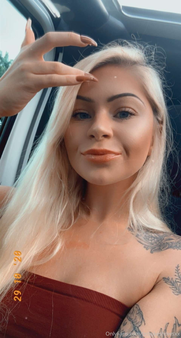Photo by brookeshowsxx published on October 16,2023 21:28:41 - BestThots