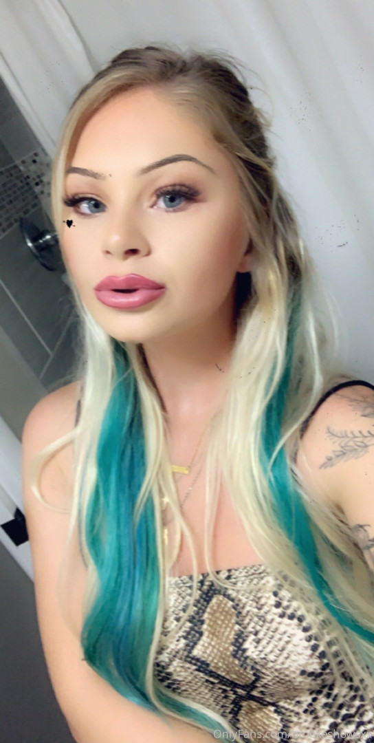 Photo by brookeshowsxx published on October 16,2023 21:31:05 - BestThots