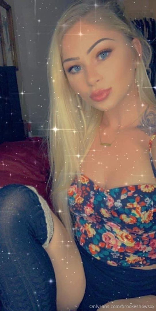 Photo by brookeshowsxx published on October 16,2023 21:41:47 - BestThots
