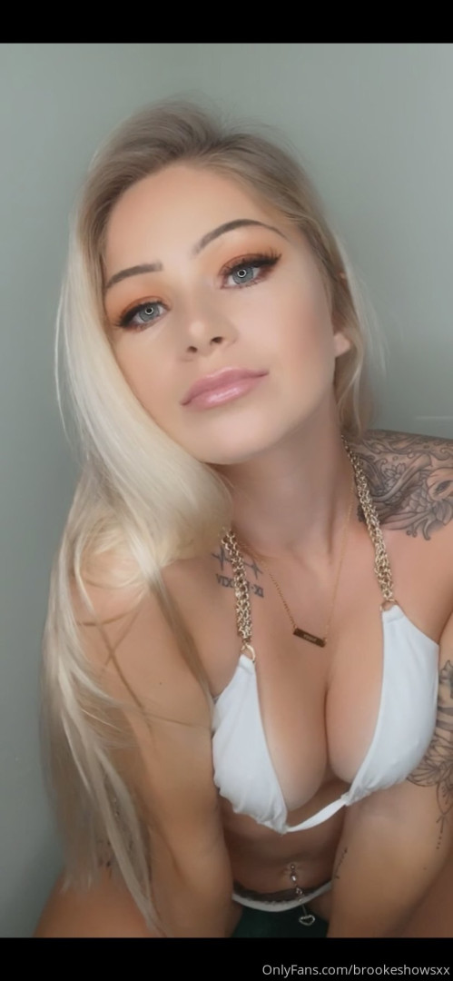 Photo by brookeshowsxx published on October 16,2023 21:45:36 - BestThots
