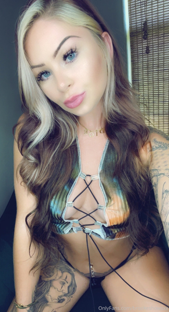Photo by brookeshowsxx published on October 16,2023 21:56:25 - BestThots
