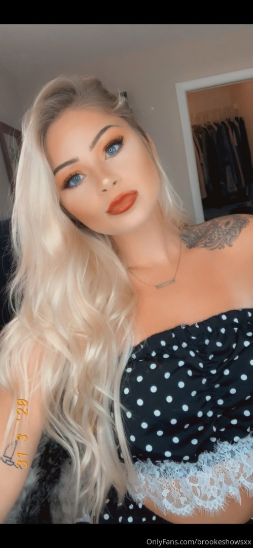 Photo by brookeshowsxx published on October 16,2023 22:00:00 - BestThots