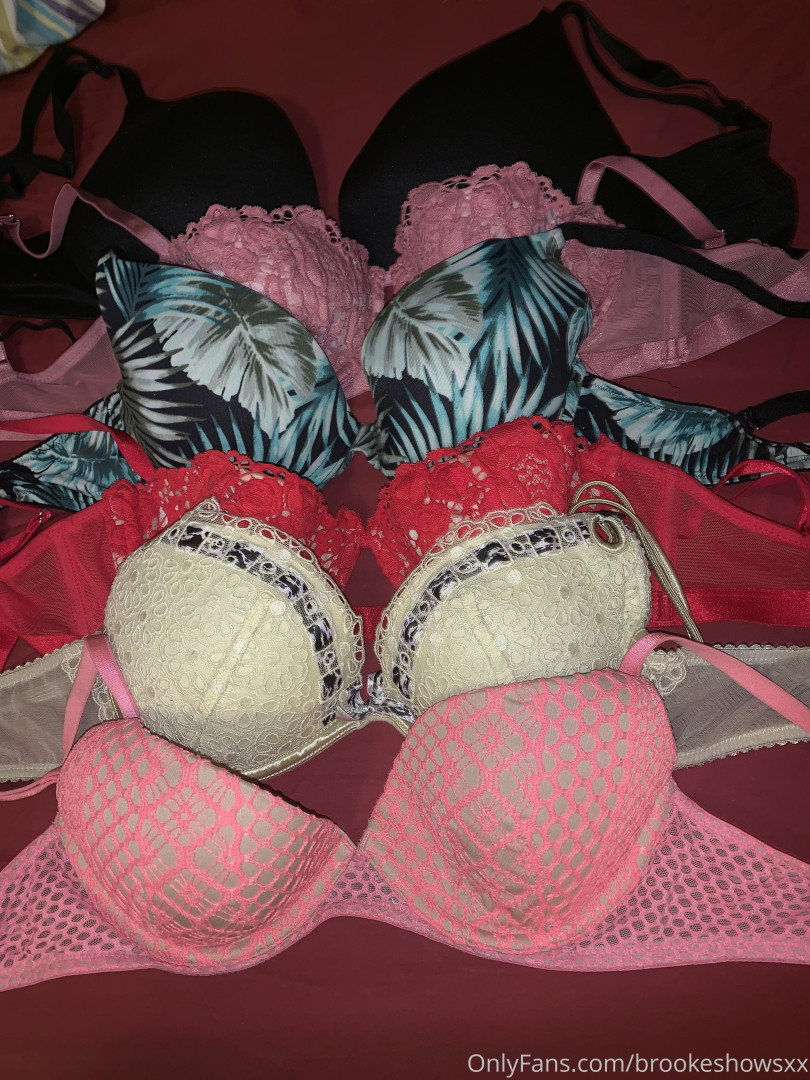 Photo by brookeshowsxx published on October 16,2023 22:17:18 - BestThots