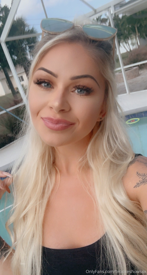 Photo by brookeshowsxx published on October 16,2023 22:24:41 - BestThots