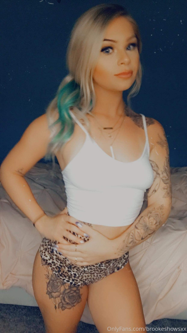 Photo by brookeshowsxx published on October 16,2023 22:30:34 - BestThots