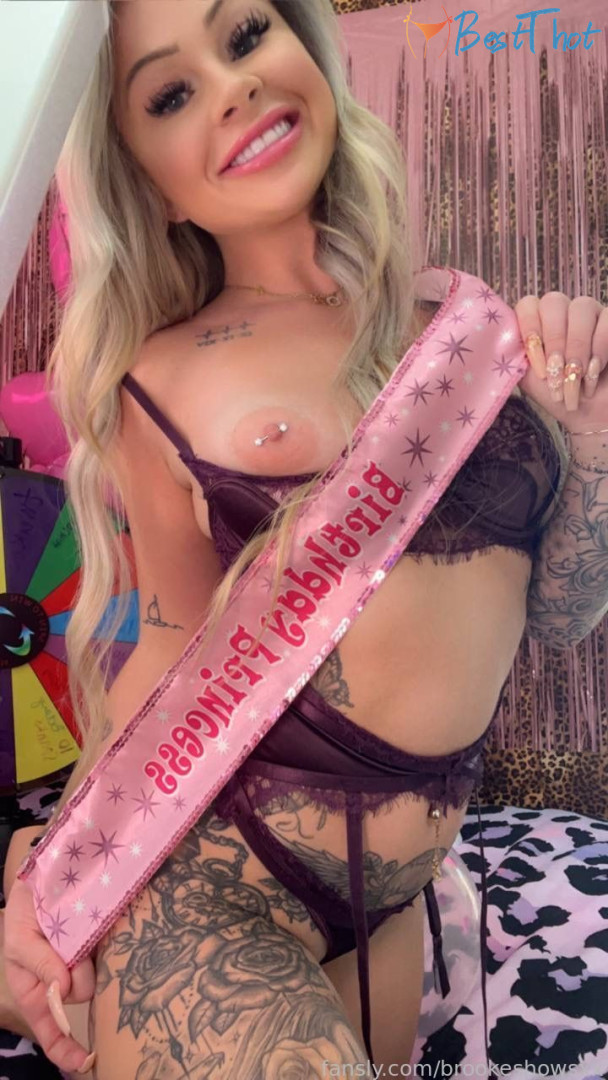 Photo by brookeshowsxx published on January 26,2025 09:00:30 - BestThots