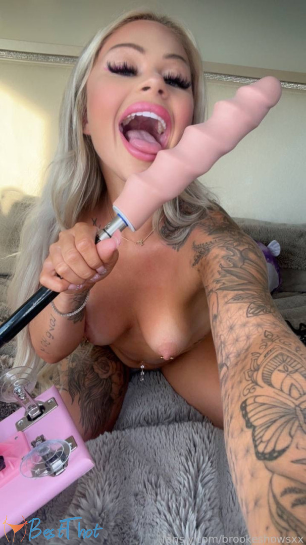 Photo by brookeshowsxx published on January 26,2025 12:02:27 - BestThots