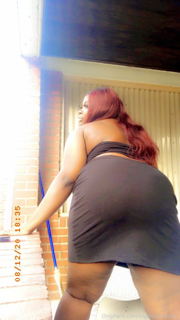 Photo by bigbootyebonyy published on December 10,2023 13:58:13 - BestThots