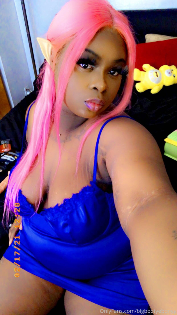 Photo by bigbootyebonyy published on December 10,2023 13:59:27 - BestThots