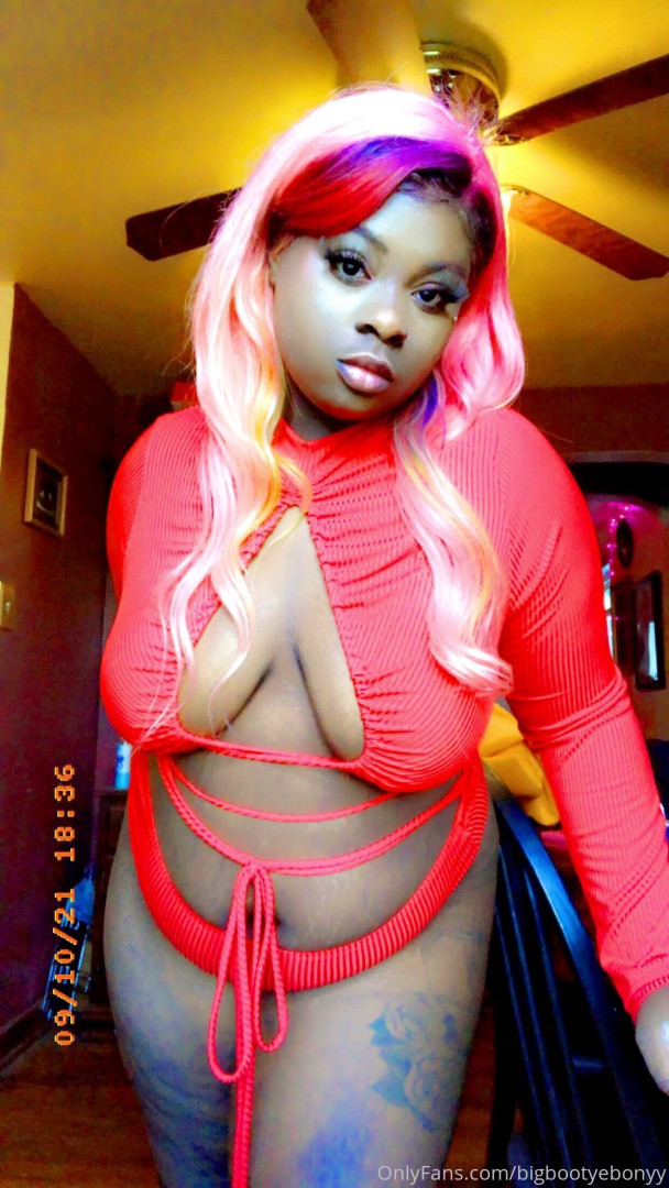 Photo by bigbootyebonyy published on December 10,2023 13:59:53 - BestThots