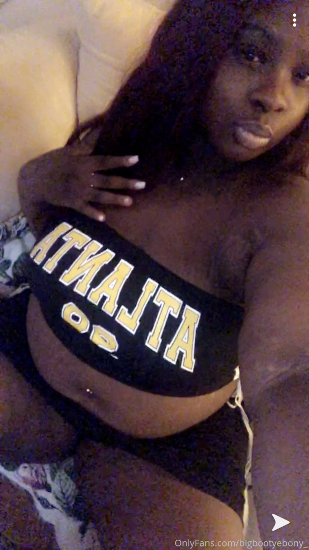 Photo by bigbootyebonyy published on December 10,2023 14:01:40 - BestThots